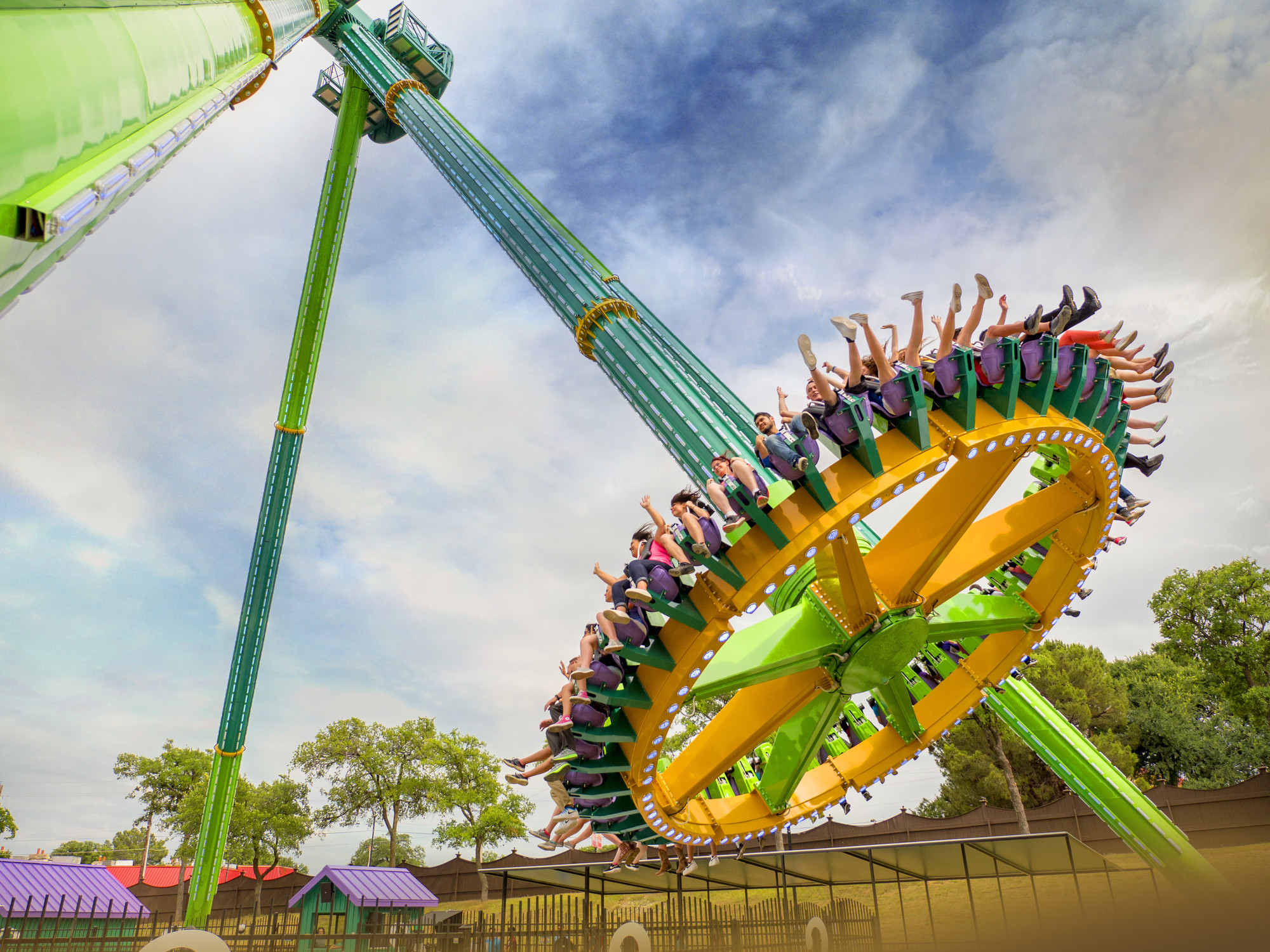 Six Flags Rides Attractions Over Texas In Arlington TX