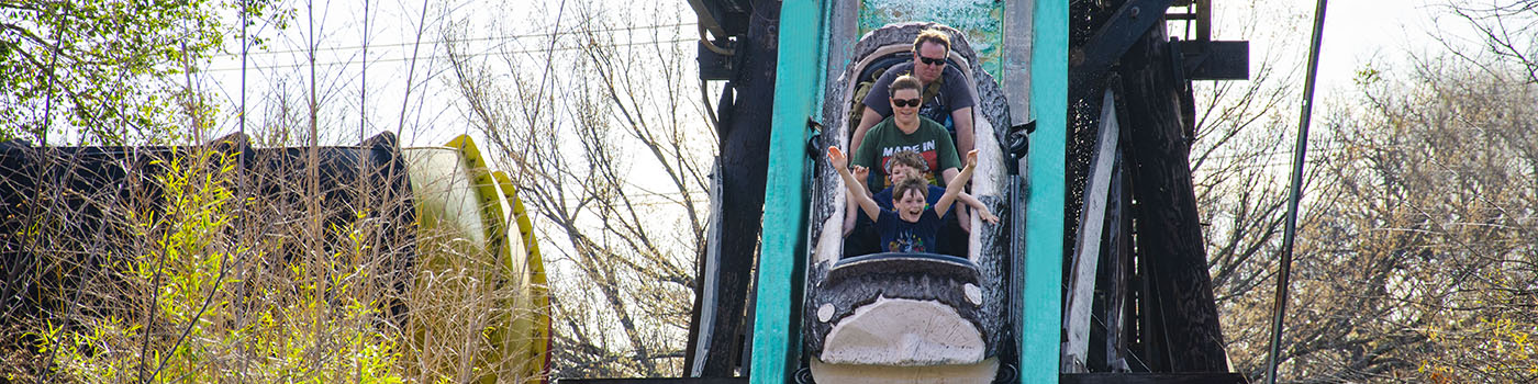www.sixflags.com